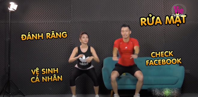 Cả hai có thời gian vui đùa thoải mái khi tham gia thử thách vận động của chương trình.