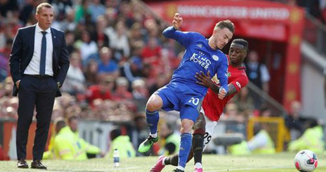 Leicester buộc phải thắng MU