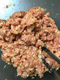 Thịt vai để làm thịt viên