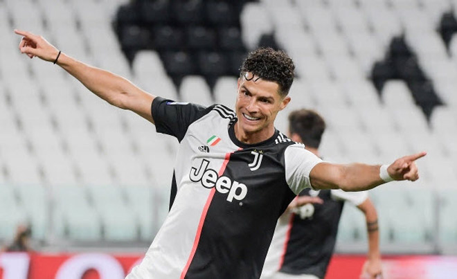 10. Cristiano Ronaldo, cầu thủ bóng đá người Bồ Đào Nha đang chơi cho Juventus 1 phút kiếm hơn 21.000 USD