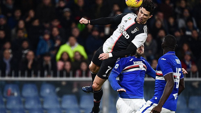 Juventus từng thắng Sampdoria 2-1 ở vòng 17 Serie A mùa này nhờ cú đánh đầu thành bàn ấn định của chính Ronaldo ở phút 45