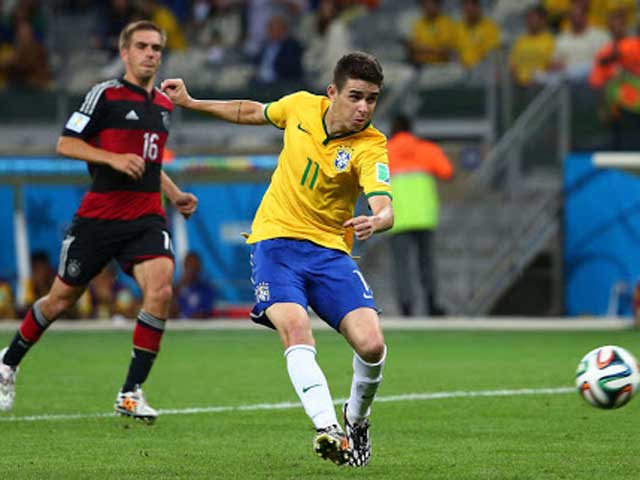 Oscar ghi bàn danh dự cho Brazil ở trận thua Đức 1-7