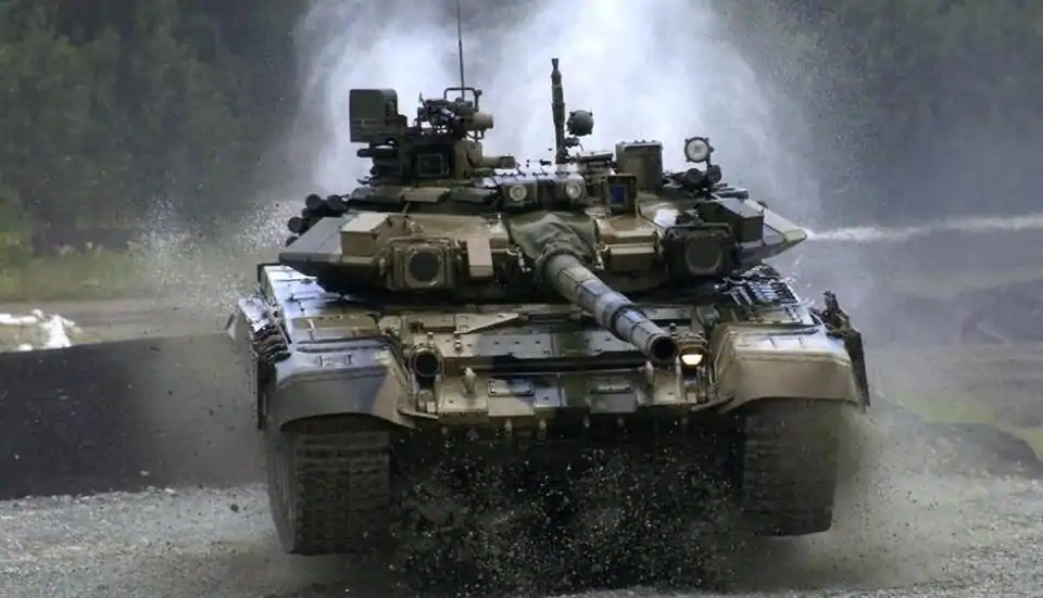 Xe tăng chiến đấu chủ lực T-90 của Ấn Độ.