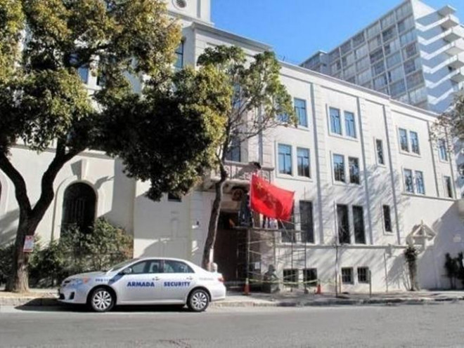 Lãnh sự quán Trung Quốc tại San Francisco sửa chữa sau vụ hỏa hoạn hồi tháng 10-2017. Ảnh: China News