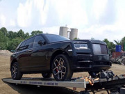 Tin tức ô tô - Rolls-Royce Cullinan Black Badge đầu tiên cập cảng đất Việt