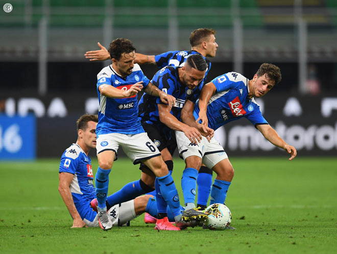 Thế trận căng thẳng và hấp dẫn giữa Inter Milan và Napoli
