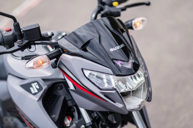 Cận cảnh mặt trước của 2020 Suzuki GSX-150 Bandit.
