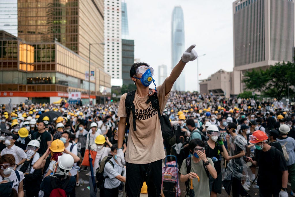 Biểu tình ở Hong Kong không liên quan đến làn sóng lây nhiễm Covid-19 lần 3, theo chuyên gia (ảnh: Reuters)