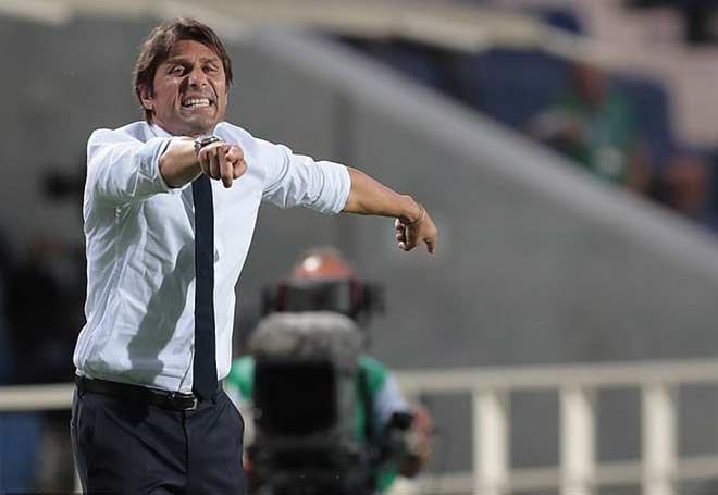 Antonio Conte cho rằng ông và các cầu thủ Inter đã không được ban lãnh đạo bảo vệ khi bị dư luận chỉ trích