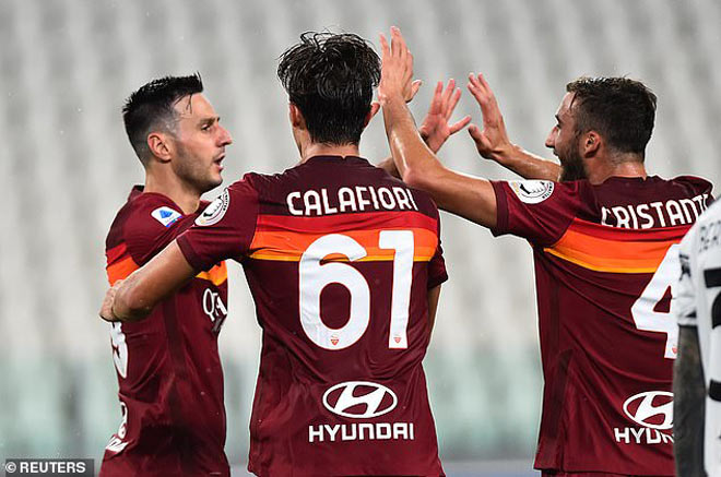 Nhưng đến phút 23, Nikola Kalinic đã đánh đầu quân bình tỷ số cho AS Roma