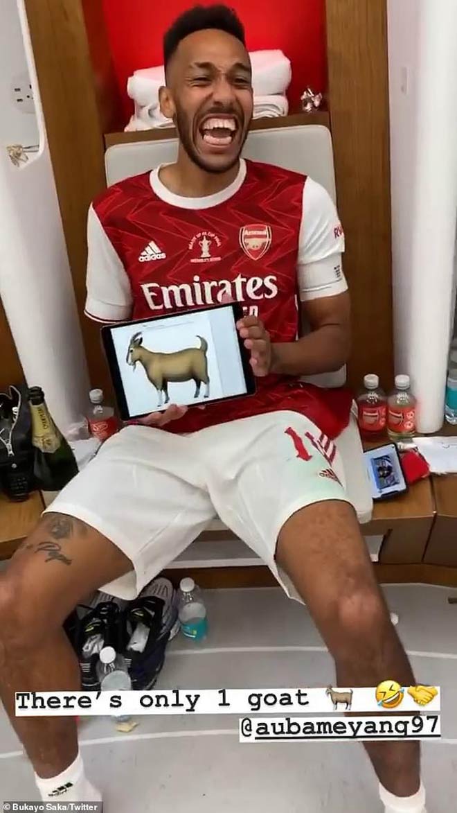 Theo các đồng đội ở Arsenal, chỉ có Aubameyang là cầu thủ vĩ đại nhất lịch sử chứ không phải Messi hay Ronaldo