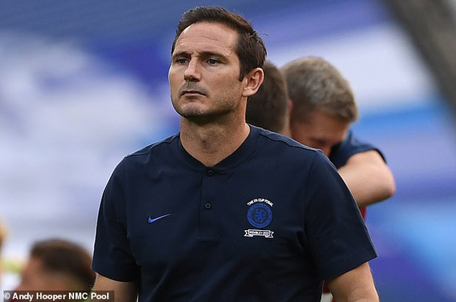 Lampard muốn Chelsea cũng được hưởng đặc ân từ Ngoại hạng Anh