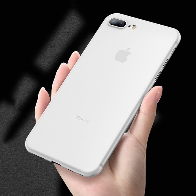 iPhone 7 Plus có thỏi pin dung lượng to hơn.