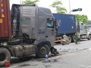 Tin tức trong ngày - “Lý lịch” xe container chèn ô tô chờ đèn đỏ, 3 người tử vong 