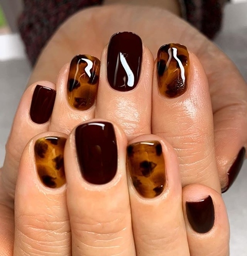 “Độc lạ” với 6 kiểu nail cho mùa thu 2020 - 7