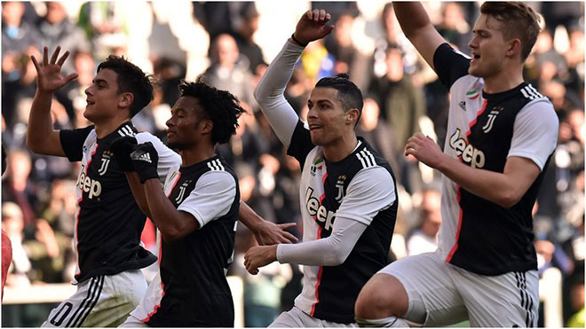 Juventus đang gặp khó ở trận lượt về vòng 1/8 trước Lyon