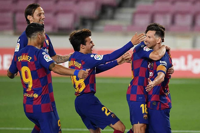 Barca đang gặp khó ở Champions League