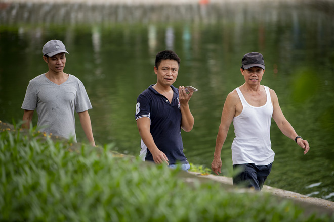 Vì thế, cùng với biện pháp tuyên truyền, vận động, từ hôm nay (7/8), Hà Nội tiến hành xử phạt những người không đeo khẩu trang nơi công cộng.