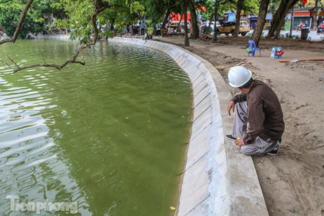 Theo đơn vị thiết kế, việc sử dụng các cấu kiện bằng chất liệu bê tông cốt sợi, không có ion, không ăn mòn, có thể tồn tại lâu dài trong môi trường nước.&nbsp;