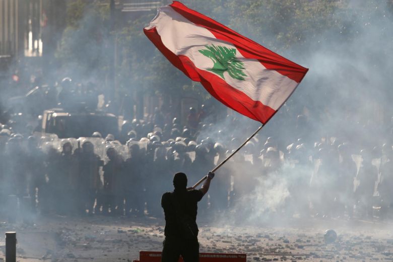 Dân Liban biểu tình phản đối chính phủ (ảnh: Reuters)