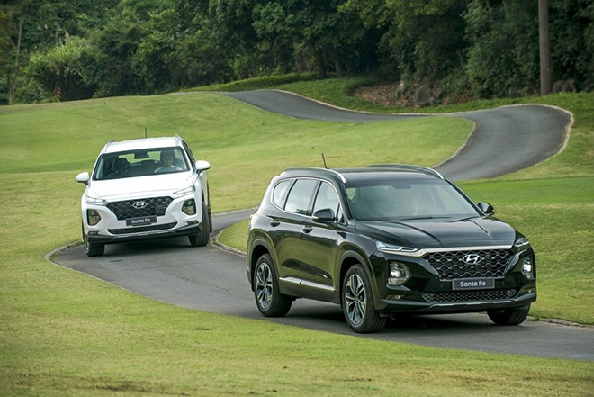 Bảng giá xe Hyundai SantaFe lăn bánh mới nhất tháng 8/2020 - 1