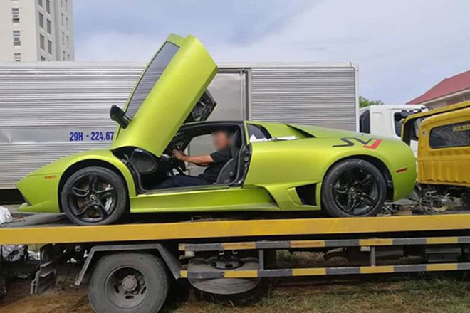 Lamborghini Murcielago và Mercedes-Benz G-Class &#34;không rõ lai lịch&#34; xuất hiện tại Việt Nam - 3