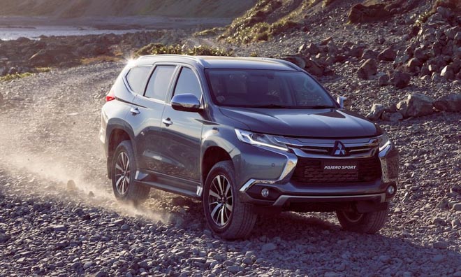 Mitsubishi Pajero Sport giảm giá gần 200 triệu đồng, xả hàng đón bản mới - 3