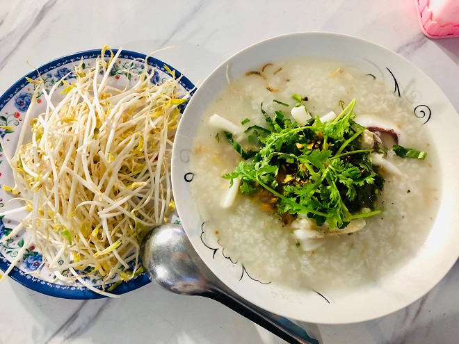 Cháo hải sản hương vị thanh mát đậm đà giá 40.000đ/tô