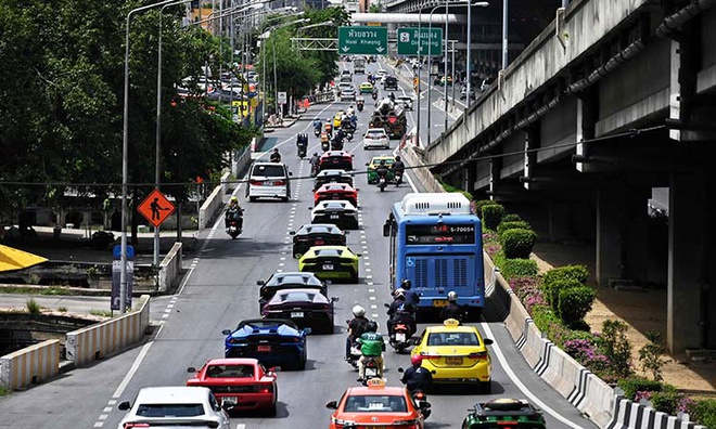 Siêu xe và nhà đất vẫn bán rất chạy ở Bangkok giữa đại dịch Covid-19.