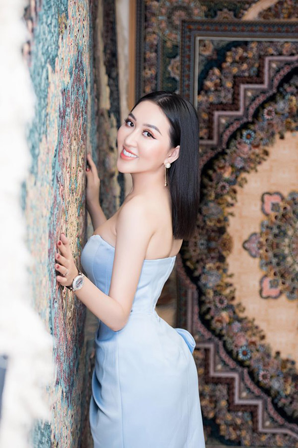 Hoa hậu Huỳnh Thúy Anh lấn sân sang lĩnh vực kinh doanh tranh thảm Ba Tư - 1
