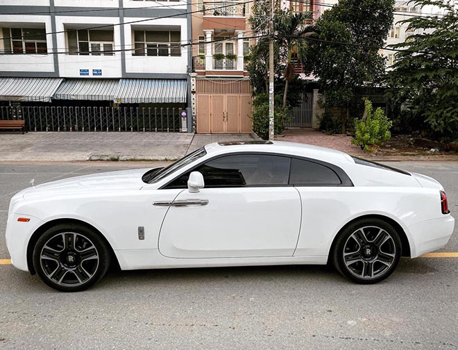 Rolls-Royce Wraith &#34;chạy lướt&#34; 33.000km rao bán bằng ⅓ giá mua mới - 2