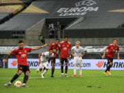 Bóng đá - MU &quot;toát mồ hôi&quot; vào bán kết Europa League: Rực rỡ Bruno Fernandes