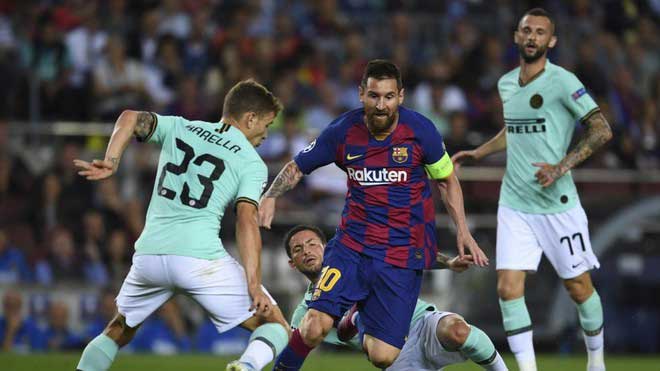 Messi từng cùng Barca đối đầu Inter Milan ở vòng bảng Champions League mùa này