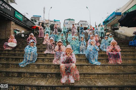 Chất chơi như &#34;lớp học người ta&#34;, rủ nhau lên Đà Lạt làm bộ ảnh kỷ yếu &#34;lầy không tả nổi&#34; rồi về - 2