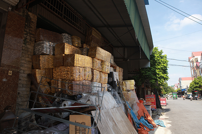 “Vàng thỏi” ế ẩm, chất đầy kho vì dịch COVID-19 - 11