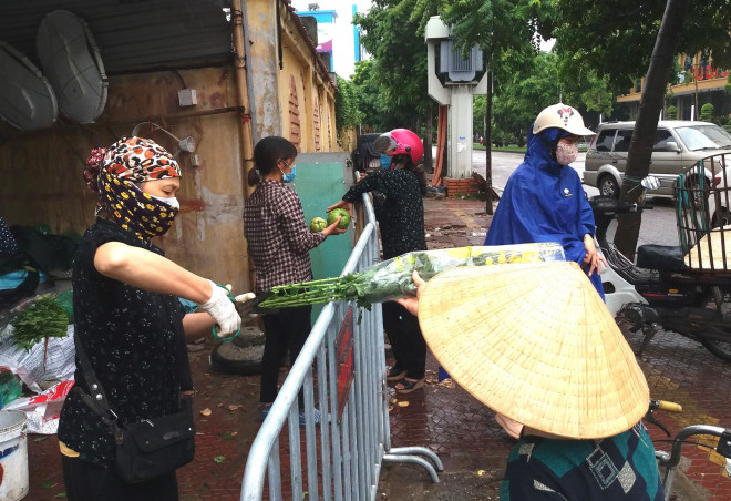 Hình ảnh khác lạ tại TP. Hải Dương trong ngày đầu cách ly toàn xã hội - 15