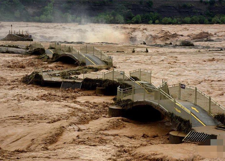 Tình hình mưa lũ ở Trung Quốc đột ngột chuyển biến xấu ở khu vực phía Tây&nbsp; (ảnh: Xinhua)