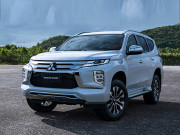 Tin tức ô tô - Đại lý nhận cọc Mitsubishi Pajero Sport 2020, dự kiến ra mắt tháng 9