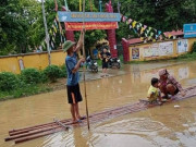 Tin tức trong ngày - Nước lũ dâng cao, đường phố Yên Bái biến thành sông