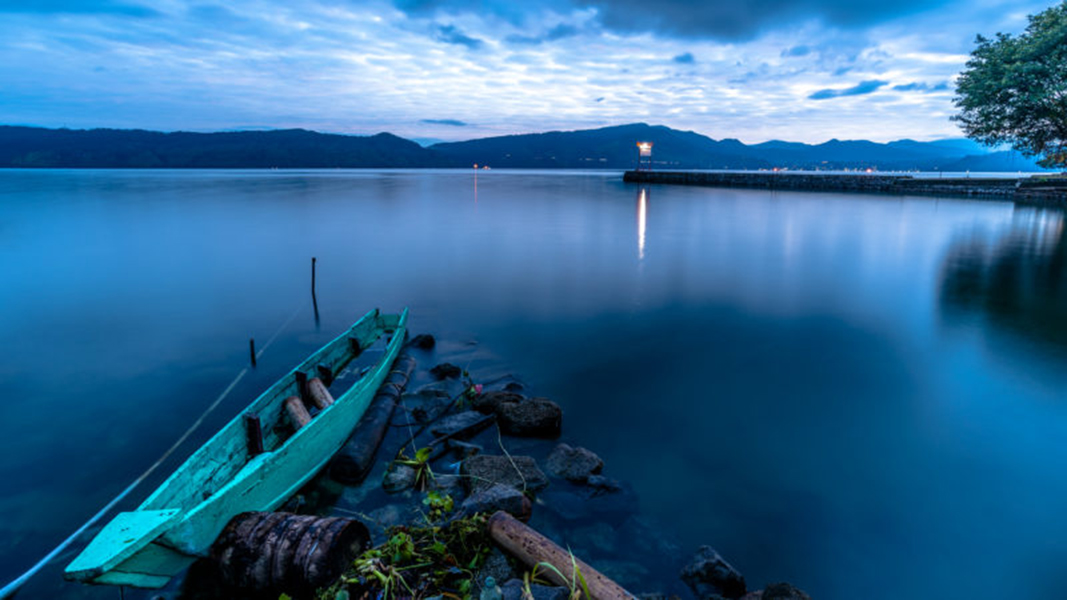 Những hồ nước đẹp nhất châu Á khiến du khách mê mẩn - 2