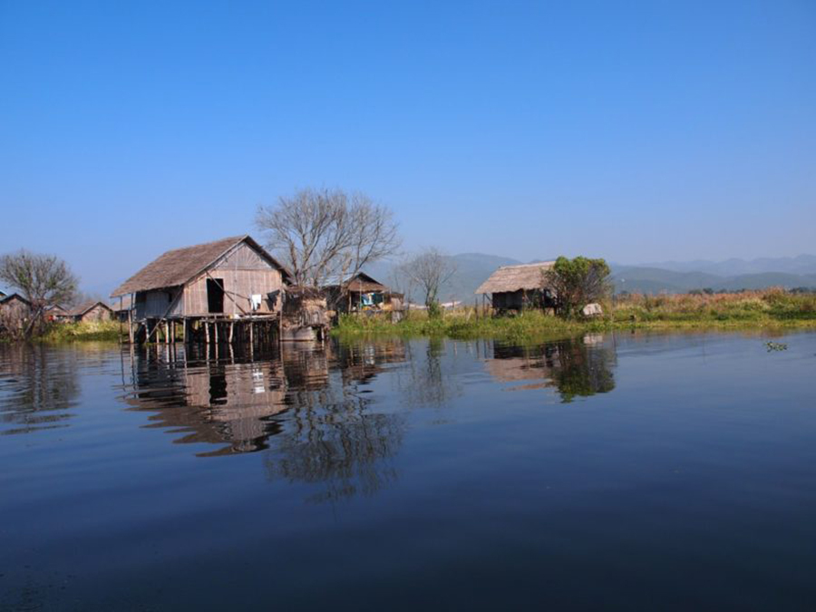 Những hồ nước đẹp nhất châu Á khiến du khách mê mẩn - 3