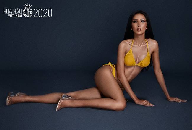 Lê Thanh Ngọc Quyên gợi cảm khi diện bikini. Người đẹp sở hữu chiều cao 1,72m, số đo hình thể 80-54-86cm.
