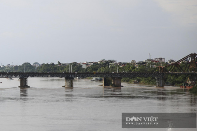 Trước tình hình đó, Ban Chỉ đạo T.Ư về Phòng, chống thiên tai đã có công điện khẩn gửi các tỉnh: Lào Cai, Yên Bái, Phú Thọ, Vĩnh Phúc và Hà Nội đề nghị tiếp tục theo dõi tình hình mưa lũ và thông báo, hướng dẫn kịp thời để người dân và chính quyền các địa phương biết, chủ động phòng tránh.