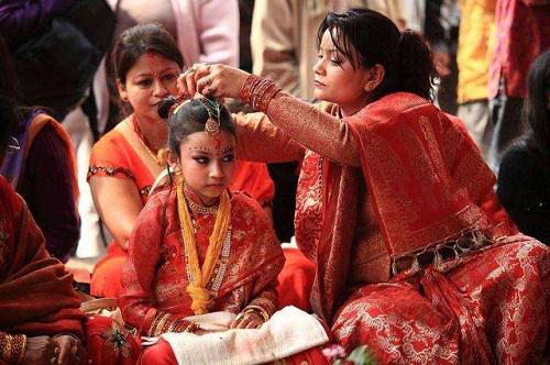 Ở các địa phương phía Bắc Bhutan, những người phụ nữ được coi là chủ gia đình.