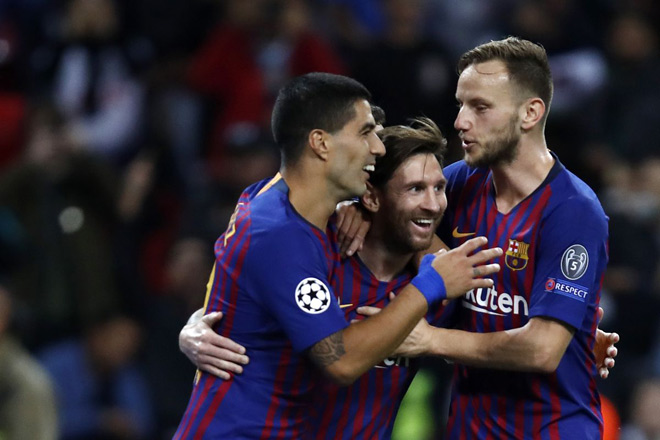 Không phải Messi mà Suarez và Rakitic có thể mới là những ngôi sao lớn đầu tiên rời Barca Hè năm nay