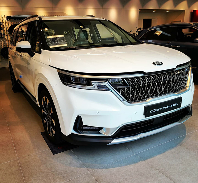 Ảnh thực tế Kia Sedona 2021 vừa ra mắt, đẹp như xe sang, trang bị tân tiến hàng đầu - 2