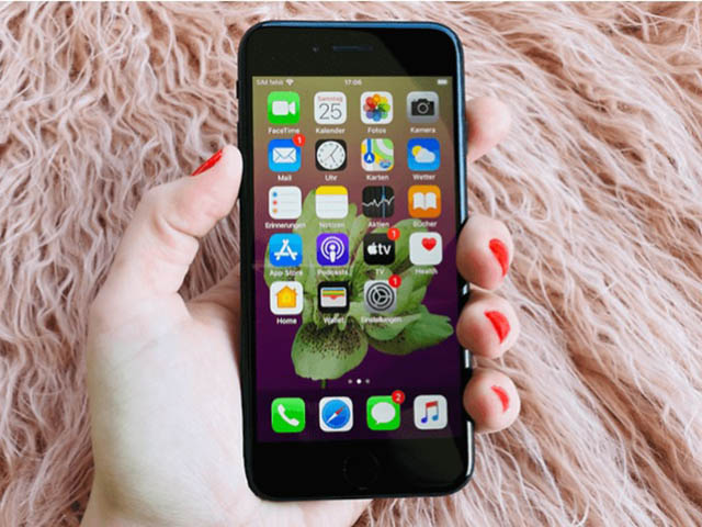 Chọn Galaxy Note 10 Lite hay iPhone SE 2020 khi chênh nhau 1,5 triệu?