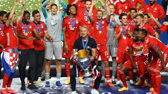 HLV Flick đã biến Bayern thành đội quân bách chiến bách thắng ở Champions League 2019/20