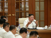 Thế giới - Ông Kim Jong Un xuất hiện giữa tin đồn bị hôn mê