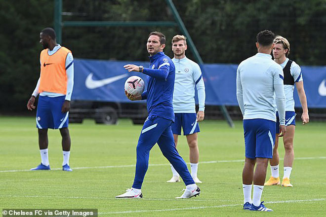 HLV Lampard đón tin dữ khi Chelsea trở lại tập luyện